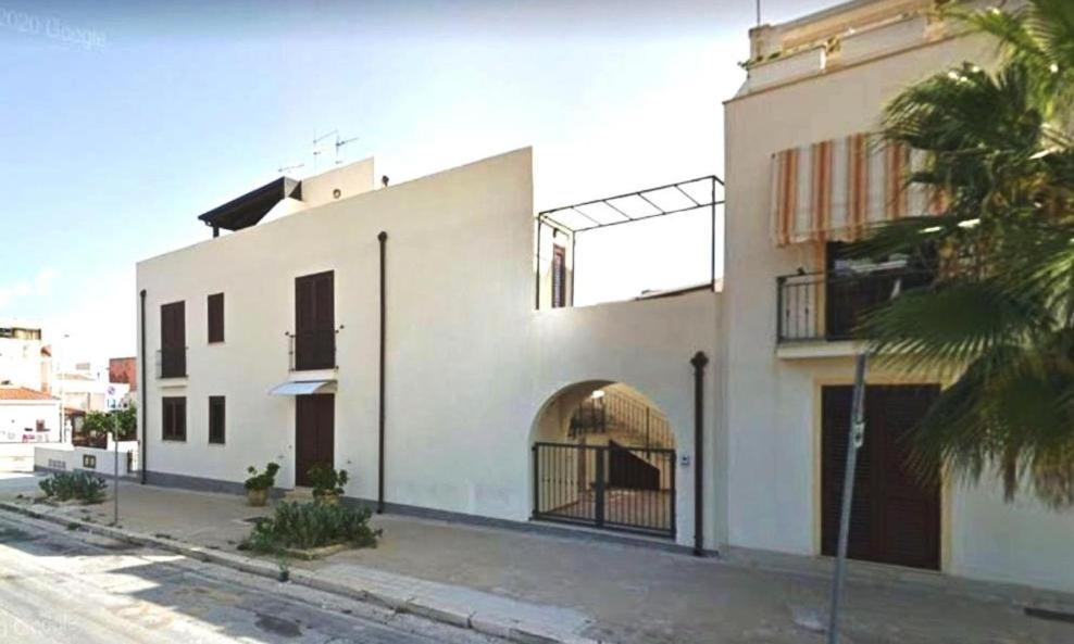 Case Colombo E Mattarella: Central Apartments with Wi-Fi and Free Parking San Vito Lo Capo Exterior photo